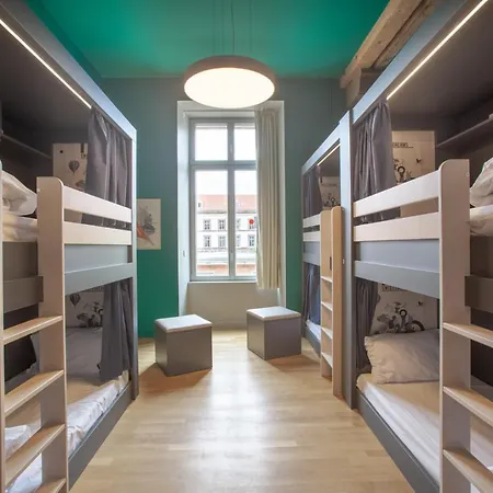 Hostal The People -