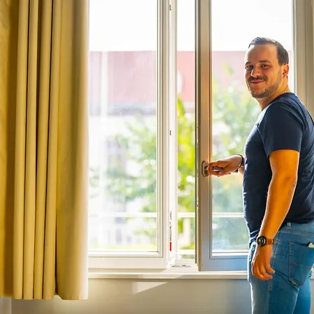 Hostal The People - Estrasburgo